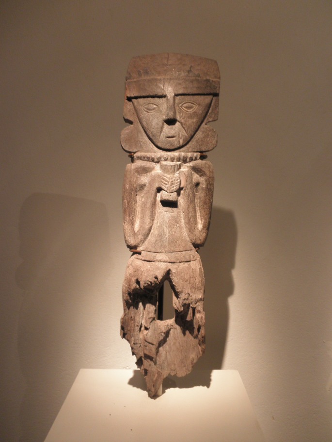 Pre-Inca wood sculpture
